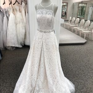 Vera Wang wedding dress